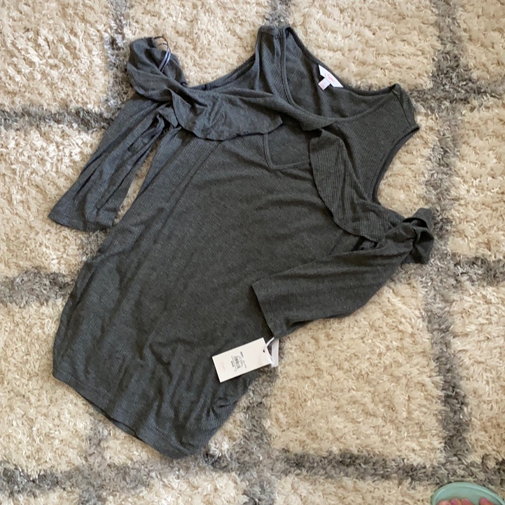 Candie’s knit top